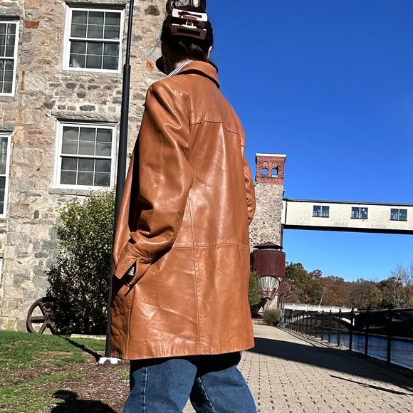 Womens vintage 70’s Brown Leather Coat LNR - Picture 3 of 9